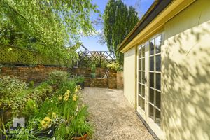 Side Garden- click for photo gallery